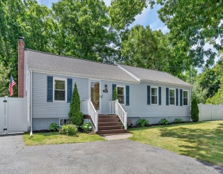 232 West Street, Attleboro, Massachusetts, 3 Bedrooms Bedrooms, 6 Rooms Rooms,1.5 BathroomsBathrooms,Residential,For Sale,West Street,73529148