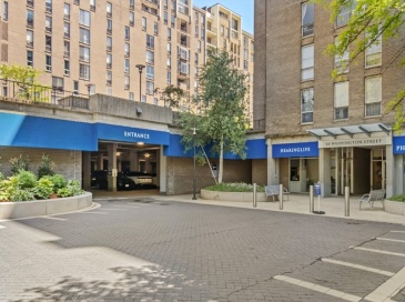 44 Washington St, Brookline, Massachusetts, 2 Rooms Rooms,1 BathroomBathrooms,Residential,For Sale,Washington St,73528760