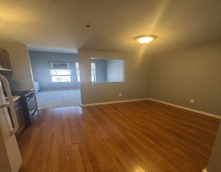 9 Montello Street, Unit 13, Brockton, Massachusetts, 1 Bedroom Bedrooms, 2 Rooms Rooms,1 BathroomBathrooms,Residential Lease,For Rent,Montello Street, Unit 13,73529152