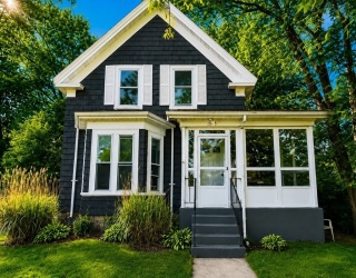 106 Monk St, Stoughton, Massachusetts, 3 Bedrooms Bedrooms, 7 Rooms Rooms,2 BathroomsBathrooms,Residential Income,For Sale,Monk St,73528800