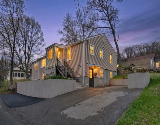 204 Talcott St, Woonsocket, Rhode Island, 4 Bedrooms Bedrooms, 10 Rooms Rooms,2 BathroomsBathrooms,Residential,For Sale,Talcott St,73528561