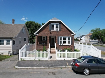 96 Stanton Ave, Revere, Massachusetts, 6 Bedrooms Bedrooms, 8 Rooms Rooms,3 BathroomsBathrooms,Residential,For Sale,Stanton Ave,73528577 96 Stanton Ave, Revere, Massachusetts, 6 Bedrooms Bedrooms, 8 Rooms Rooms,3 BathroomsBathrooms,Residential,For Sale,Stanton Ave,73528577