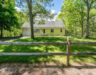 168 White Moss Dr, Barnstable, Massachusetts, 3 Bedrooms Bedrooms, 5 Rooms Rooms,1.5 BathroomsBathrooms,Residential,For Sale,White Moss Dr,73529173