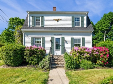 239 Granite St, Rockport, Massachusetts, 3 Bedrooms Bedrooms, 6 Rooms Rooms,2 BathroomsBathrooms,Residential,For Sale,Granite St,73529178