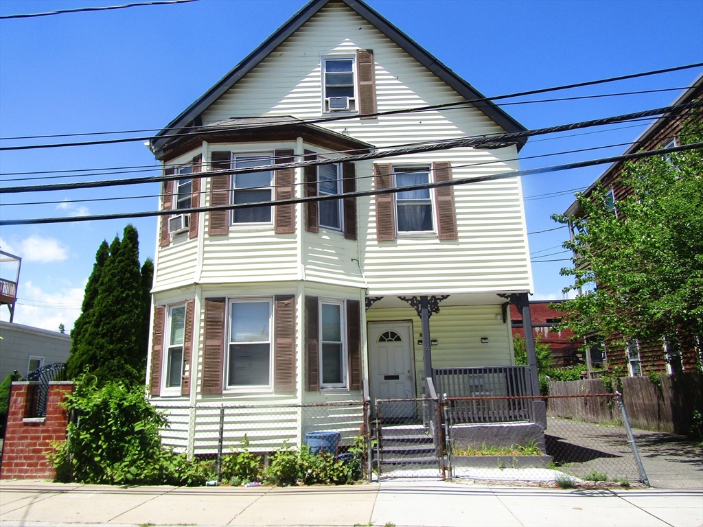 66 Burrell St, Boston, Massachusetts, 7 Bedrooms Bedrooms, 11 Rooms Rooms,4 BathroomsBathrooms,Residential Income,For Sale,Burrell St,73528603