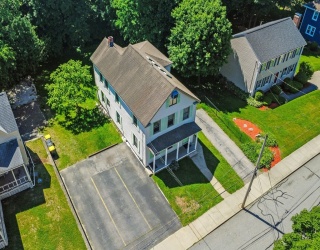 44 Winter St, Franklin, Massachusetts, 6 Bedrooms Bedrooms, 12 Rooms Rooms,3 BathroomsBathrooms,Residential Income,For Sale,Winter St,73525735