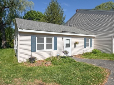 103 Main St, Pepperell, Massachusetts, 2 Bedrooms Bedrooms, 4 Rooms Rooms,2 BathroomsBathrooms,Residential,For Sale,Main St,73525236
