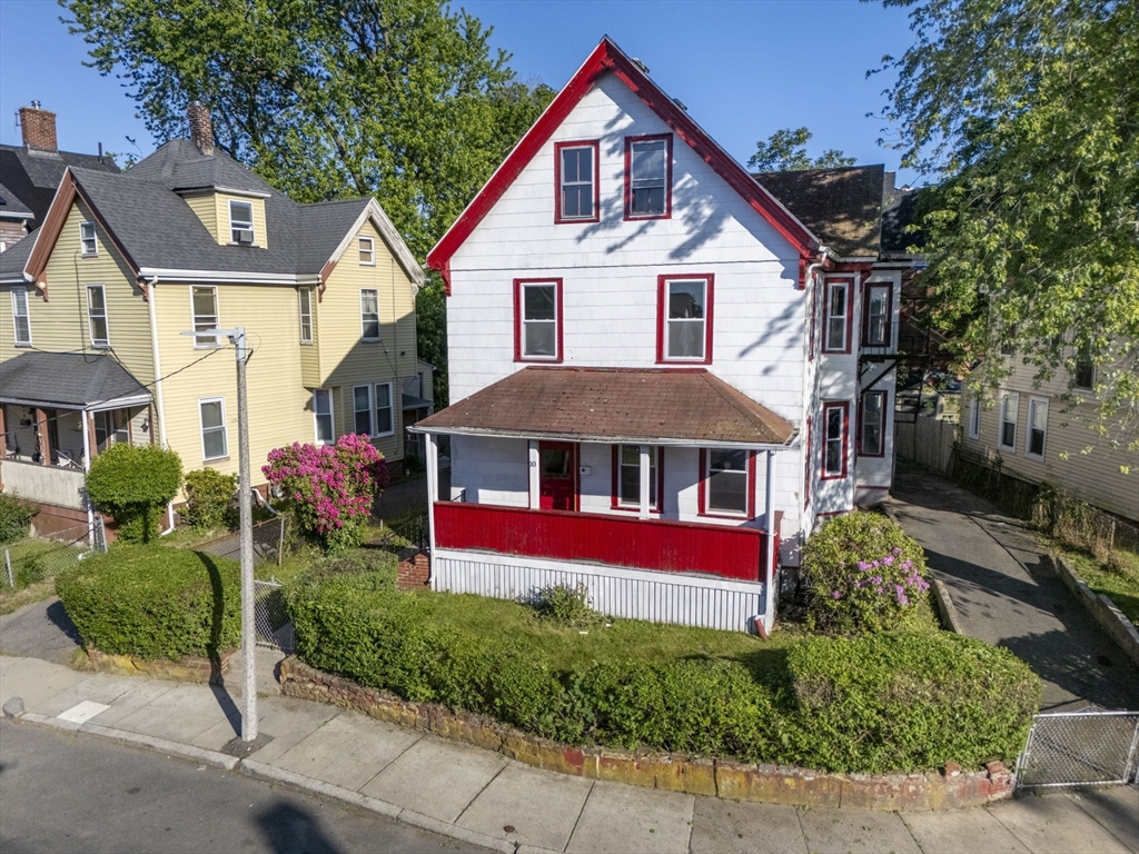 10 Waterlow St, Boston, Massachusetts, 5 Bedrooms Bedrooms, 12 Rooms Rooms,2 BathroomsBathrooms,Residential,For Sale,Waterlow St,73529194