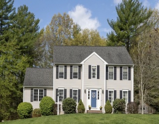 6 Mckenzies Way, Berkley, Massachusetts, 4 Bedrooms Bedrooms, 8 Rooms Rooms,2.5 BathroomsBathrooms,Residential,For Sale,Mckenzies Way,73529222