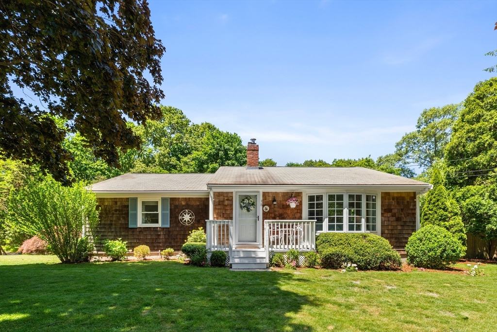 15 Dwight Ave, Plymouth, Massachusetts, 2 Bedrooms Bedrooms, 5 Rooms Rooms,2 BathroomsBathrooms,Residential,For Sale,Dwight Ave,73529223