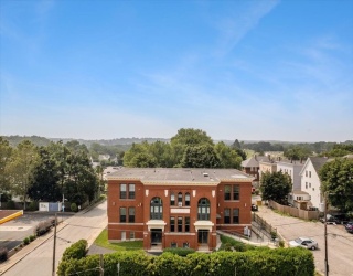 1044 Social, Woonsocket, Rhode Island, 2 Bedrooms Bedrooms, 3 Rooms Rooms,1 BathroomBathrooms,Residential,For Sale,Social,73528638