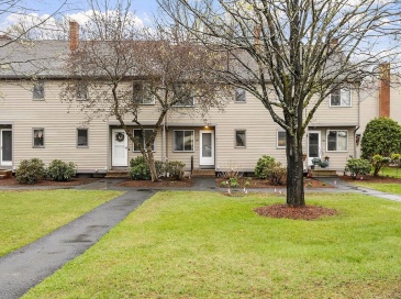 140 Cortland Cir, Leominster, Massachusetts, 2 Bedrooms Bedrooms, 5 Rooms Rooms,1.5 BathroomsBathrooms,Residential,For Sale,Cortland Cir,73503933