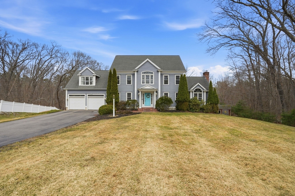 47 Townsend Woods, Hanover, Massachusetts, 4 Bedrooms Bedrooms, 8 Rooms Rooms,3.5 BathroomsBathrooms,Residential,For Sale,Townsend Woods,73498077
