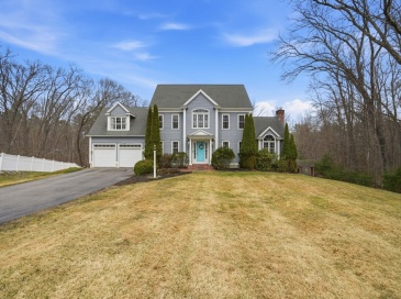 47 Townsend Woods, Hanover, Massachusetts, 4 Bedrooms Bedrooms, 8 Rooms Rooms,3.5 BathroomsBathrooms,Residential,For Sale,Townsend Woods,73498077