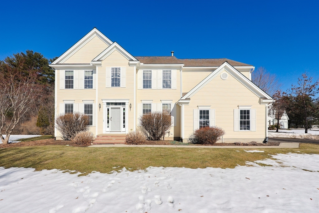 1 Honeysuckle Cir, Hopkinton, Massachusetts, 4 Bedrooms Bedrooms, 10 Rooms Rooms,3.5 BathroomsBathrooms,Residential,For Sale,Honeysuckle Cir,73488993