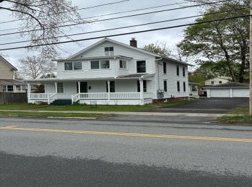 173-175 Conway, Greenfield, Massachusetts, 6 Bedrooms Bedrooms, 11 Rooms Rooms,4 BathroomsBathrooms,Residential Income,For Sale,Conway,73478737