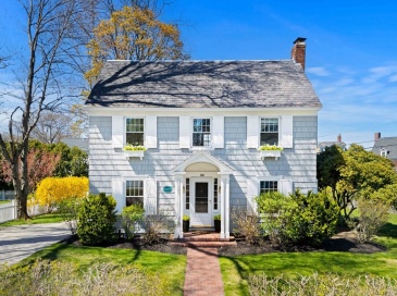 168 Hovey St, Lowell, Massachusetts, 3 Bedrooms Bedrooms, 6 Rooms Rooms,1.5 BathroomsBathrooms,Residential,For Sale,Hovey St,73508966