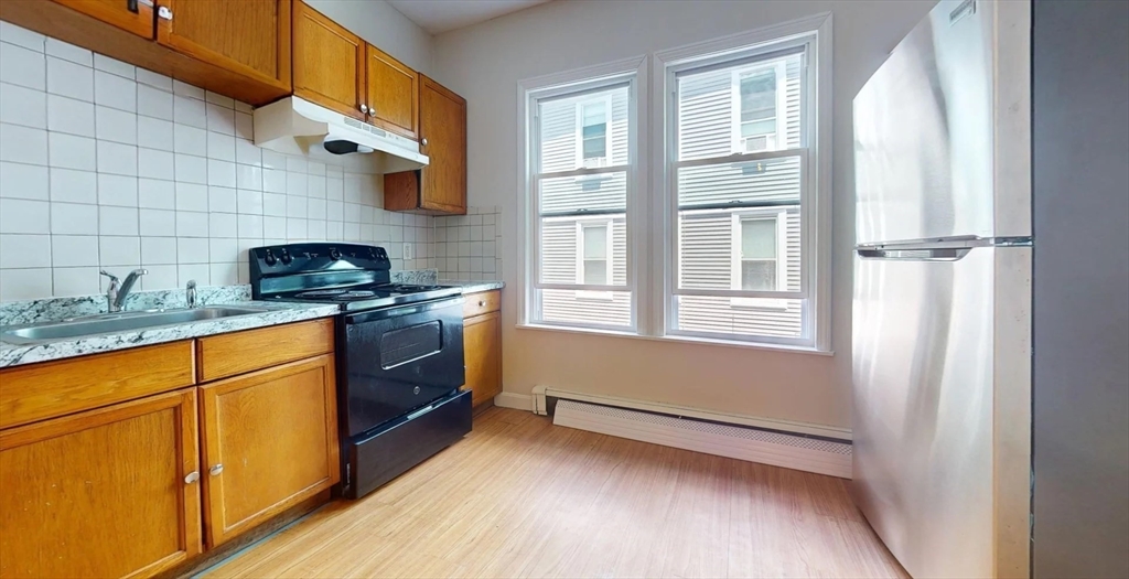 11 Wendover St., Boston, Massachusetts, 4 Bedrooms Bedrooms, 4 Rooms Rooms,1 BathroomBathrooms,Residential Lease,For Rent,Wendover St.,73529297