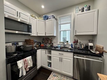 11 Priesing St, Boston, Massachusetts, 3 Bedrooms Bedrooms, 4 Rooms Rooms,1 BathroomBathrooms,Residential Lease,For Rent,Priesing St,73529364