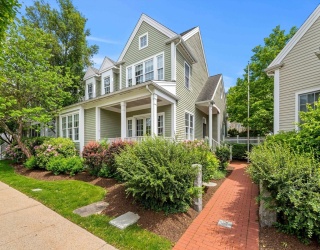 3 Ludlow Rd, Quincy, Massachusetts, 5 Bedrooms Bedrooms, 12 Rooms Rooms,4.5 BathroomsBathrooms,Residential,For Sale,Ludlow Rd,73529619