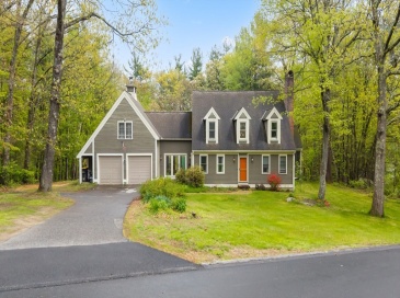16 Elliott Road, Sterling, Massachusetts, 3 Bedrooms Bedrooms, 10 Rooms Rooms,2.5 BathroomsBathrooms,Residential,For Sale,Elliott Road,73529725