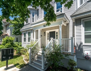 92 Brown Street, Waltham, Massachusetts, 3 Bedrooms Bedrooms, 5 Rooms Rooms,2 BathroomsBathrooms,Residential,For Sale,Brown Street,73529748