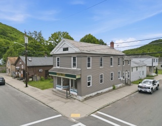 27 Main St, Chester, Massachusetts, ,Commercial Sale,For Sale,Main St,73529752