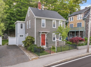 8 Granite Street, Rockport, Massachusetts, 3 Bedrooms Bedrooms, 9 Rooms Rooms,2.5 BathroomsBathrooms,Residential Income,For Sale,Granite Street,73529520
