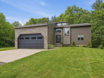 775 East Hill Road, Oakham, Massachusetts, 4 Bedrooms Bedrooms, 8 Rooms Rooms,2.5 BathroomsBathrooms,Residential,For Sale,East Hill Road,73529539