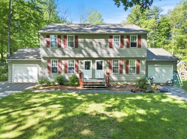 577-579 Old Greenwich Plains Rd., Hardwick, Massachusetts, 4 Bedrooms Bedrooms, 10 Rooms Rooms,3 BathroomsBathrooms,Residential Income,For Sale,Old Greenwich Plains Rd.,73529665