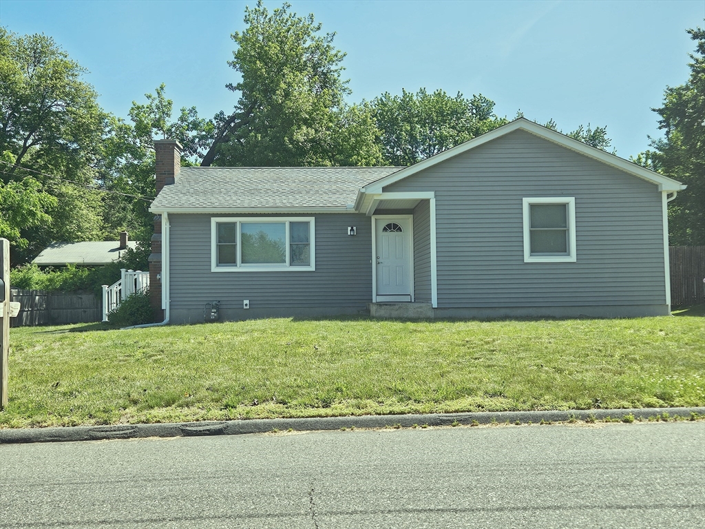 265 Wheatland Ave, Chicopee, Massachusetts, 3 Bedrooms Bedrooms, 6 Rooms Rooms,1 BathroomBathrooms,Residential,For Sale,Wheatland Ave,73529279