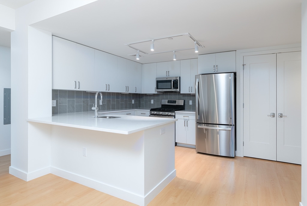605 Concord, Cambridge, Massachusetts, 1 Bedroom Bedrooms, 2 Rooms Rooms,1 BathroomBathrooms,Residential Lease,For Rent,Concord,73529551