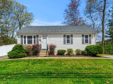 126 Sandy Pond Rd, Ayer, Massachusetts, 4 Bedrooms Bedrooms, 8 Rooms Rooms,2 BathroomsBathrooms,Residential,For Sale,Sandy Pond Rd,73514214