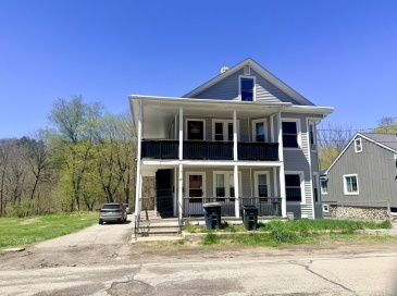97 Plimpton, Southbridge, Massachusetts, 5 Bedrooms Bedrooms, 10 Rooms Rooms,2 BathroomsBathrooms,Residential Income,For Sale,Plimpton,73507354