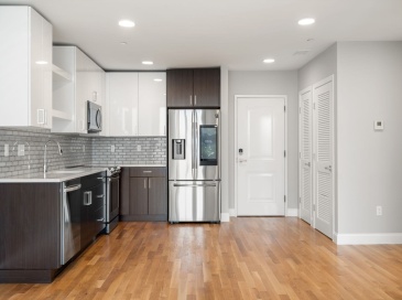 10 Taber Street, Boston, Massachusetts, 1 Bedroom Bedrooms, 2 Rooms Rooms,1 BathroomBathrooms,Residential Lease,For Rent,Taber Street,73516023
