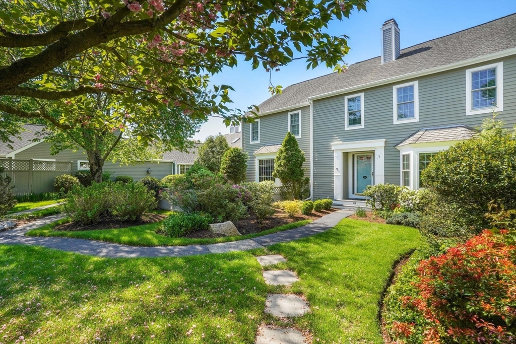 22 Floret Circle, Hingham, Massachusetts, 2 Bedrooms Bedrooms, 8 Rooms Rooms,2.5 BathroomsBathrooms,Residential,For Sale,Floret Circle,73529386