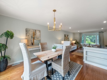 22 Floret Circle, Hingham, Massachusetts, 2 Bedrooms Bedrooms, 8 Rooms Rooms,2.5 BathroomsBathrooms,Residential,For Sale,Floret Circle,73529386