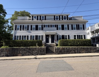 12 Capron Street, Attleboro, Massachusetts, 1 Bedroom Bedrooms, 3 Rooms Rooms,1 BathroomBathrooms,Residential Lease,For Rent,Capron Street,73529661