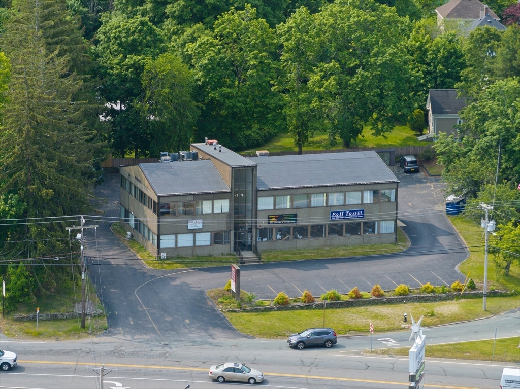 234 W Center St, West Bridgewater, Massachusetts, ,Commercial Lease,For Rent,W Center St,73529406
