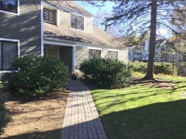 18 Concord Greene, Concord, Massachusetts, 2 Bedrooms Bedrooms, 5 Rooms Rooms,2 BathroomsBathrooms,Residential Lease,For Rent,Concord Greene,73529373