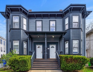 20-22 Highgate St, Boston, Massachusetts, 16 Bedrooms Bedrooms, 20 Rooms Rooms,6 BathroomsBathrooms,Residential Income,For Sale,Highgate St,73529505