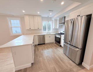 100 Union Street, Walpole, Massachusetts, 3 Bedrooms Bedrooms, 5 Rooms Rooms,2 BathroomsBathrooms,Residential Lease,For Rent,Union Street,73529308