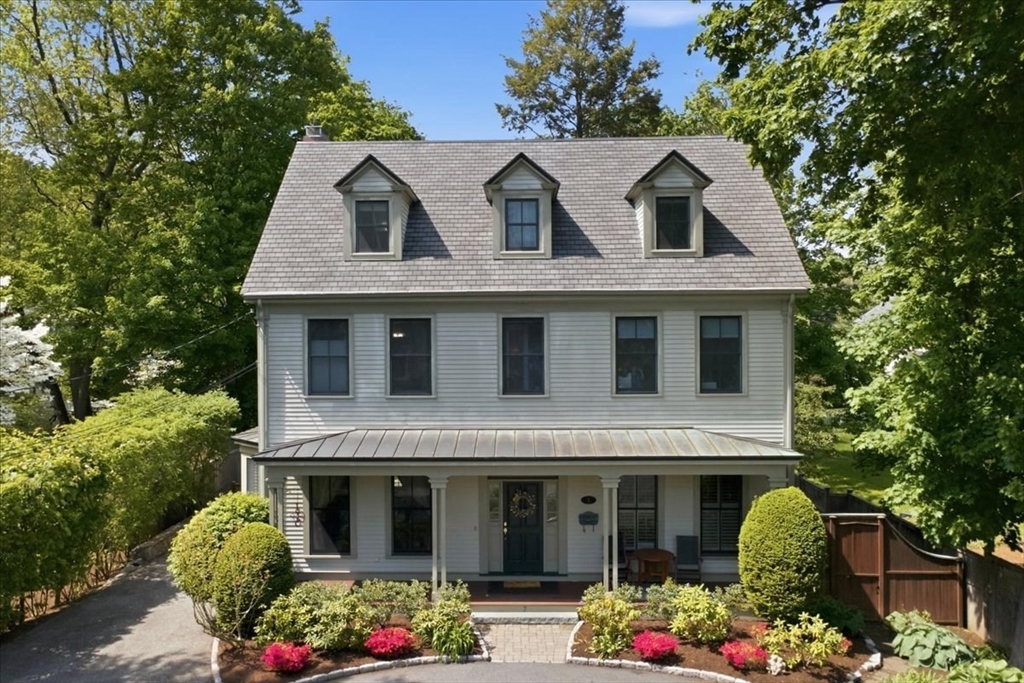 7 Locust Ave, Lexington, Massachusetts, 5 Bedrooms Bedrooms, 11 Rooms Rooms,4.5 BathroomsBathrooms,Residential,For Sale,Locust Ave,73529274