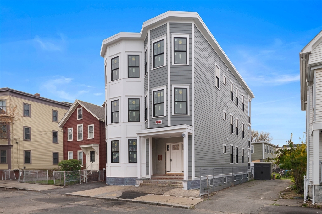 387 Norfolk St, Cambridge, Massachusetts, 4 Bedrooms Bedrooms, 5 Rooms Rooms,2 BathroomsBathrooms,Residential,For Sale,Norfolk St,73529823