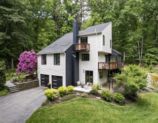 7 Tiffany Trail, Hopkinton, Massachusetts, 3 Bedrooms Bedrooms, 10 Rooms Rooms,3.5 BathroomsBathrooms,Residential,For Sale,Tiffany Trail,73529787