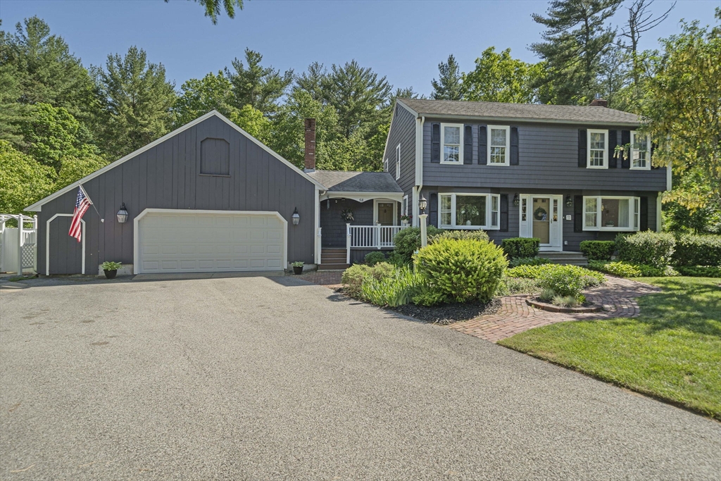 58 Shermans Waye, Marshfield, Massachusetts, 4 Bedrooms Bedrooms, 9 Rooms Rooms,1.5 BathroomsBathrooms,Residential,For Sale,Shermans Waye,73529991