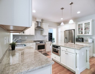 10 Larch Rd, Wellesley, Massachusetts, 4 Bedrooms Bedrooms, 9 Rooms Rooms,3.5 BathroomsBathrooms,Residential Lease,For Rent,Larch Rd,73530130