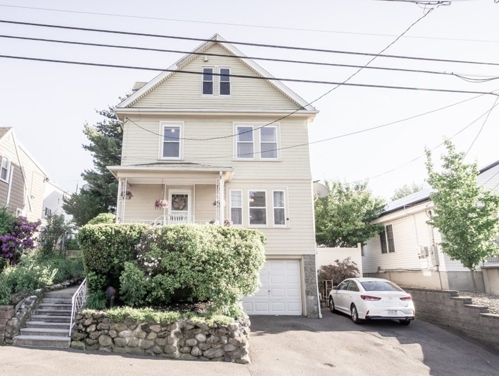 592 Mountain Ave, Revere, Massachusetts, 5 Bedrooms Bedrooms, 11 Rooms Rooms,2.5 BathroomsBathrooms,Residential,For Sale,Mountain Ave,73529918