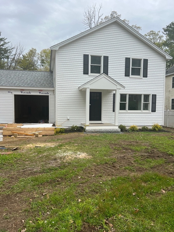 7 Lakeshore Dr, Georgetown, Massachusetts, 3 Bedrooms Bedrooms, 6 Rooms Rooms,2.5 BathroomsBathrooms,Residential,For Sale,Lakeshore Dr,73510163