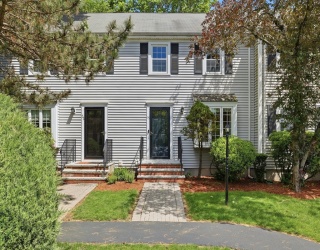 35 Casey Circle, Waltham, Massachusetts, 2 Bedrooms Bedrooms, 7 Rooms Rooms,2.5 BathroomsBathrooms,Residential,For Sale,Casey Circle,73529565